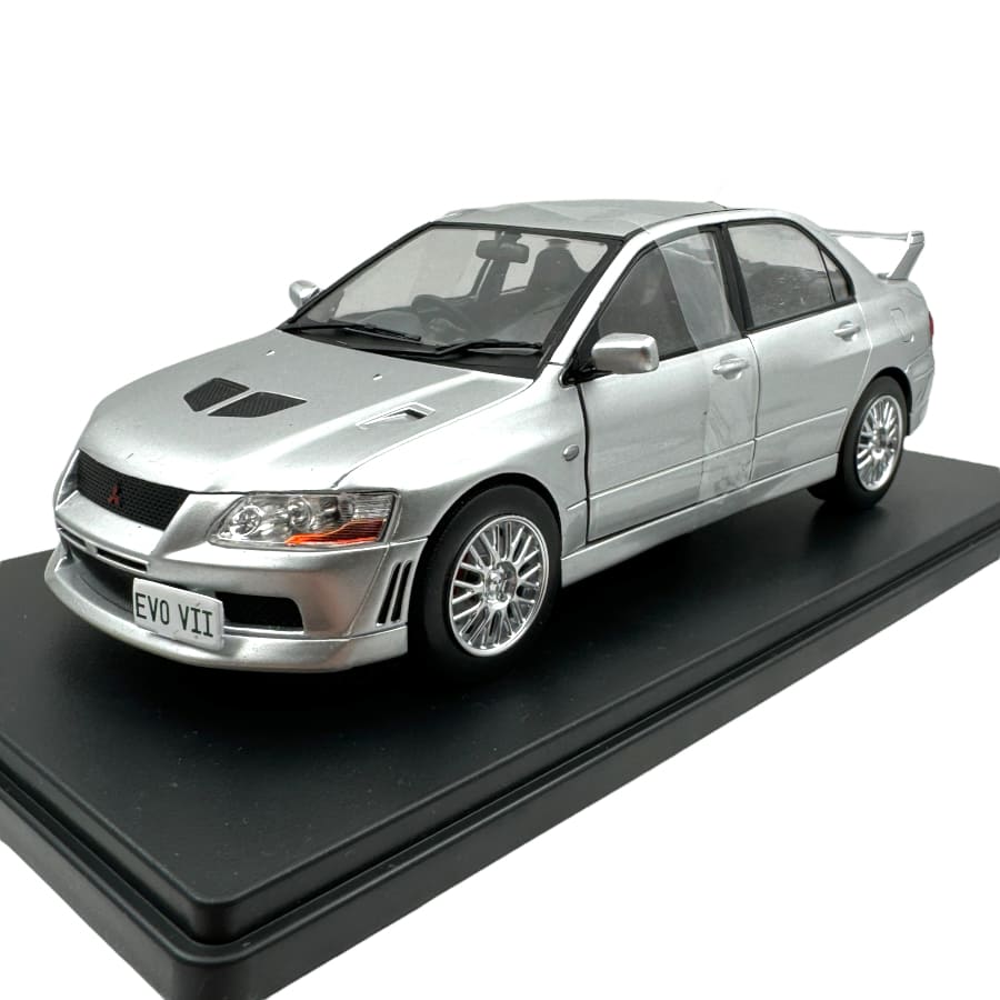 Modellino Auto Whitebox Mitsubishi Lancer Evolution Vii Rhd