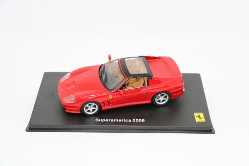 FERRARI GT COLLECTION 143 Superamerica 2005 1 scaled