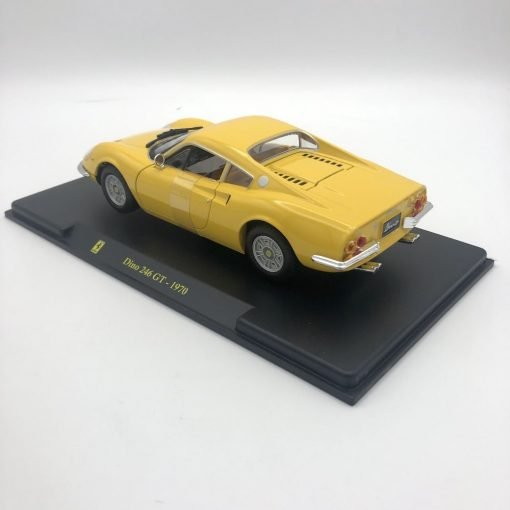 Modellino auto 1/24 Ferrari Dino 246 GT 1970 - immagine 2