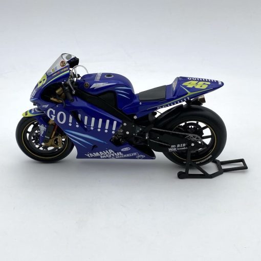 Modellino moto Minichamps 1/12 Yamaha YZR-M1 Moto GP 2004 #46 Valentino Rossi - immagine 3