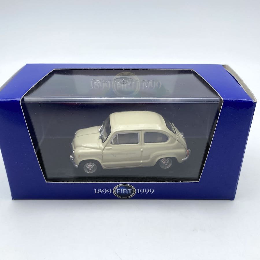 Modellino auto Brumm 1/43 Fiat 600D berlina 1960 Avorio 235 