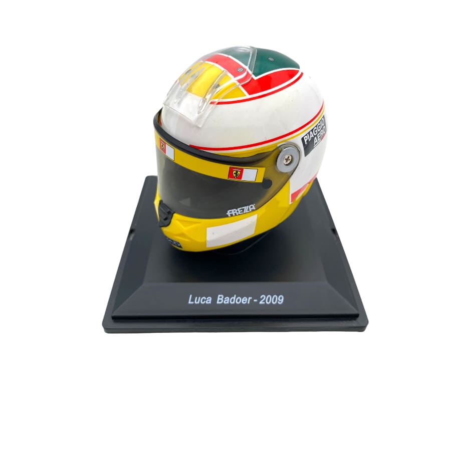 Luca badoer hot sale helmet