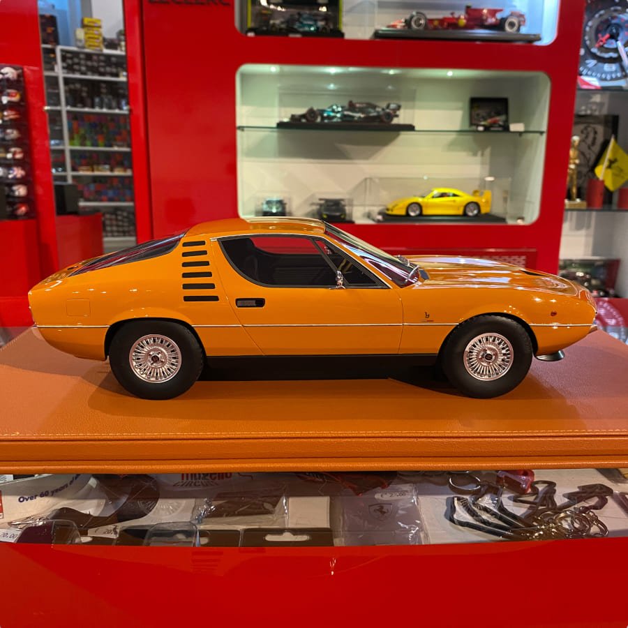 Modellino Auto Top Marques 1/12 Alfa Romeo Montreal 1970 Orange