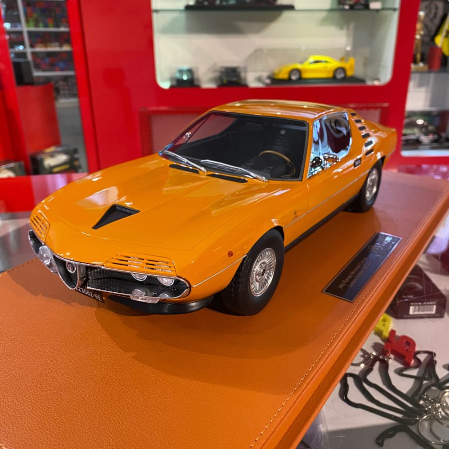 Modellino Auto Top Marques 1/12 Alfa Romeo Montreal 1970 Orange |  Motorsport Maranello Store