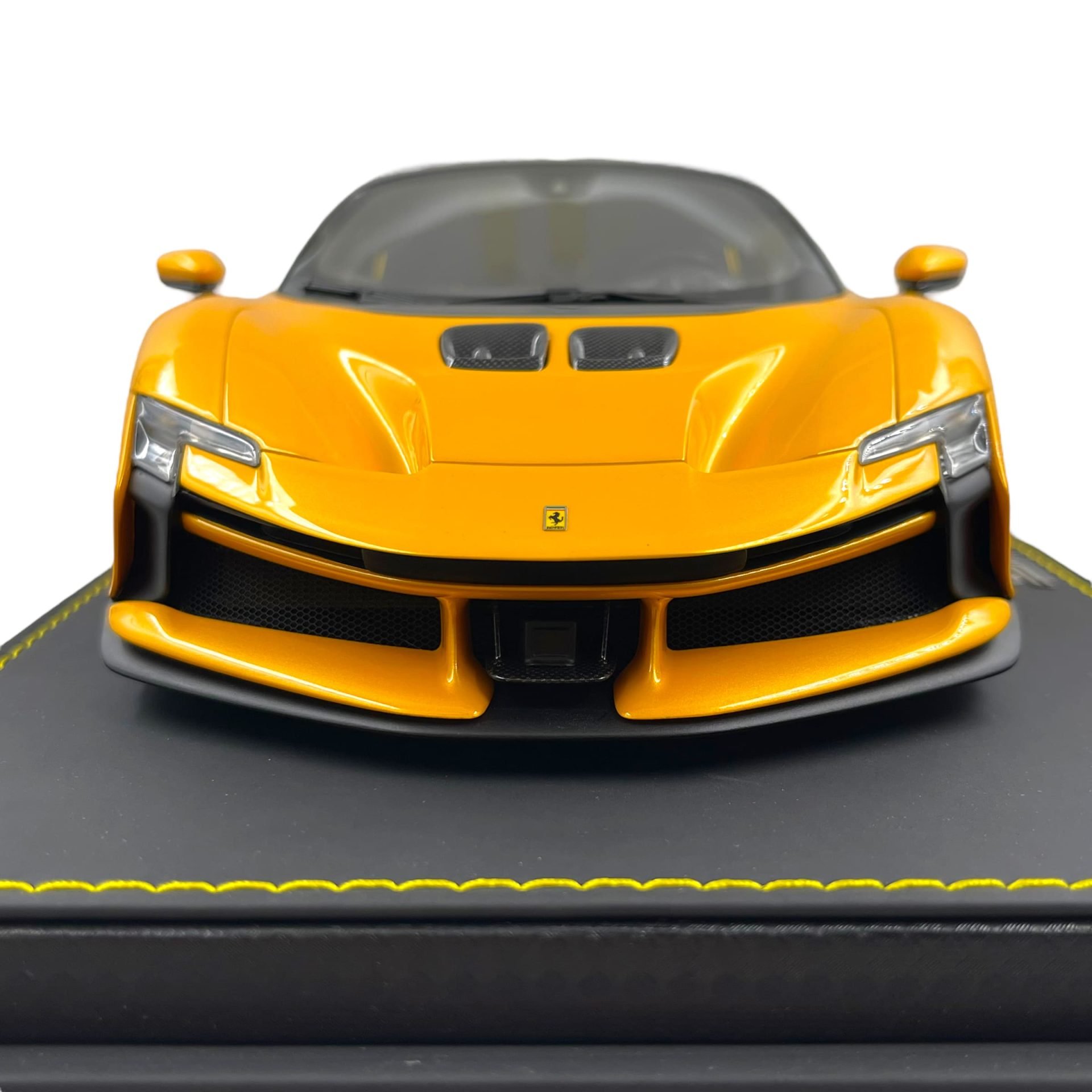 Ferrari SF90 XX Stradale 1:18 model car BBR P18237FCF